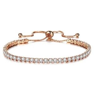 Rose gold adjustable bracelet with crystals